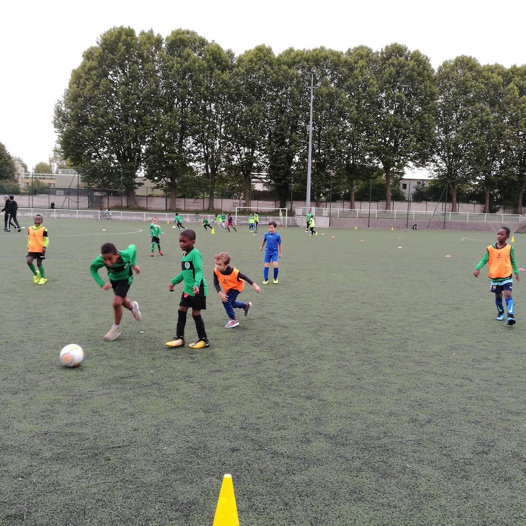 Entente Sportive Vitry-sur-Seine 1